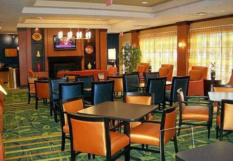 Fairfield Inn & Suites Palm Coast I-95 Restoran foto